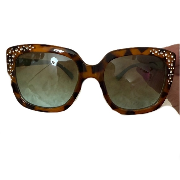 Brown Oversized Square Sunglasses with Metallic Studs - Picture 2 of 3